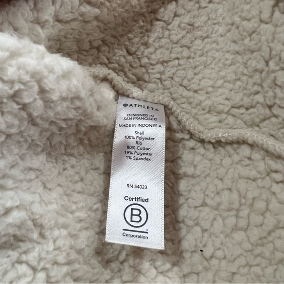 Athleta Tugga Sherpa Jacket Size 1X - Picture 11 of 12